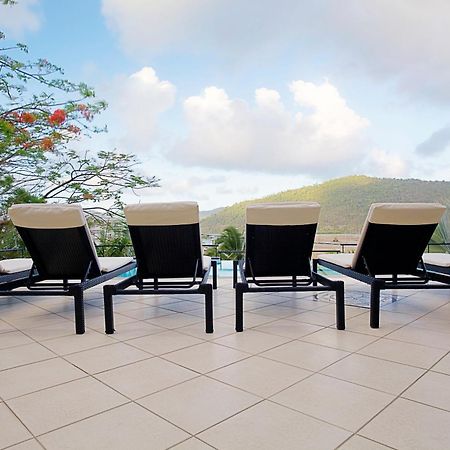At Waterfront Whitsunday Retreat - Adults Only Aparthotel Airlie Beach Buitenkant foto