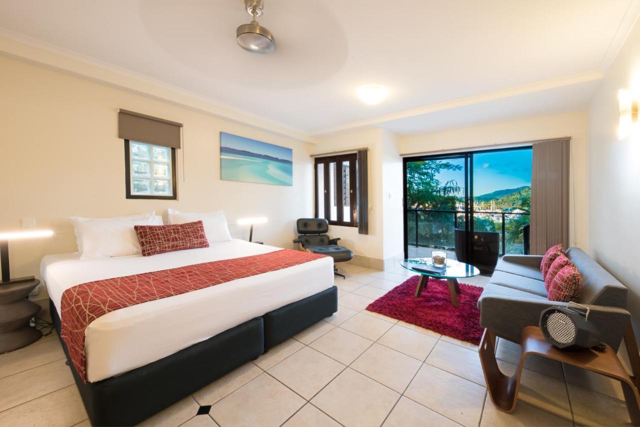 At Waterfront Whitsunday Retreat - Adults Only Aparthotel Airlie Beach Buitenkant foto