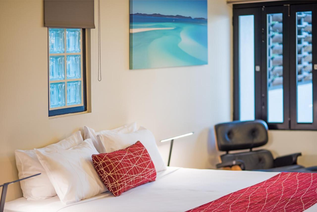 At Waterfront Whitsunday Retreat - Adults Only Aparthotel Airlie Beach Buitenkant foto