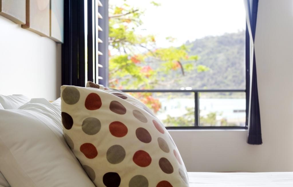 At Waterfront Whitsunday Retreat - Adults Only Aparthotel Airlie Beach Buitenkant foto