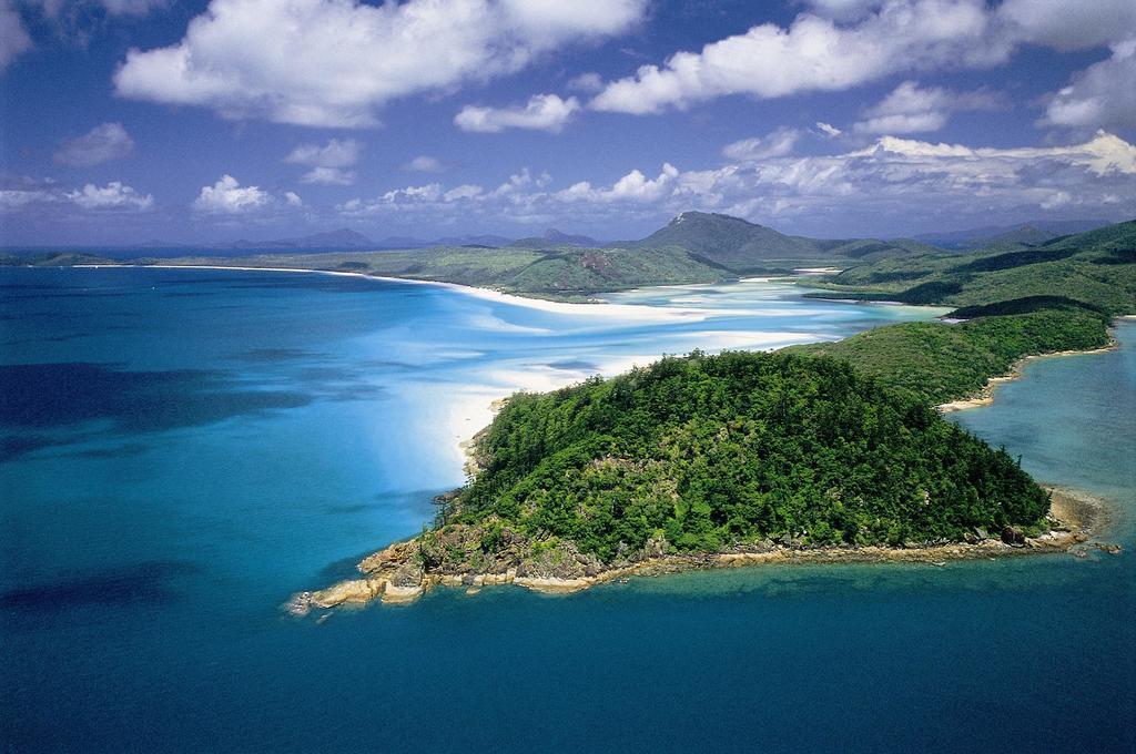 At Waterfront Whitsunday Retreat - Adults Only Aparthotel Airlie Beach Buitenkant foto